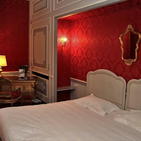 Hôtel Le Régent Villers-Cotterêts Buitenkant foto