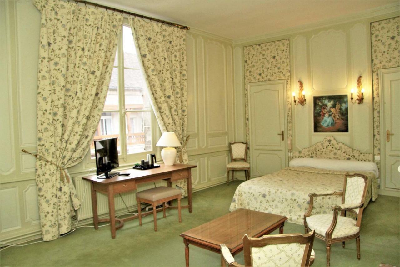 Hôtel Le Régent Villers-Cotterêts Buitenkant foto