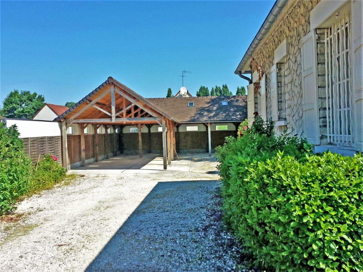 Hôtel Le Régent Villers-Cotterêts Buitenkant foto
