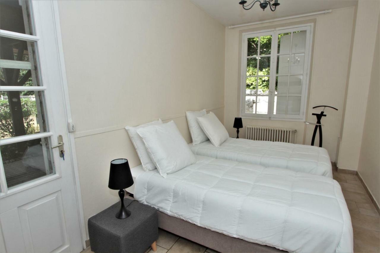 Hôtel Le Régent Villers-Cotterêts Buitenkant foto